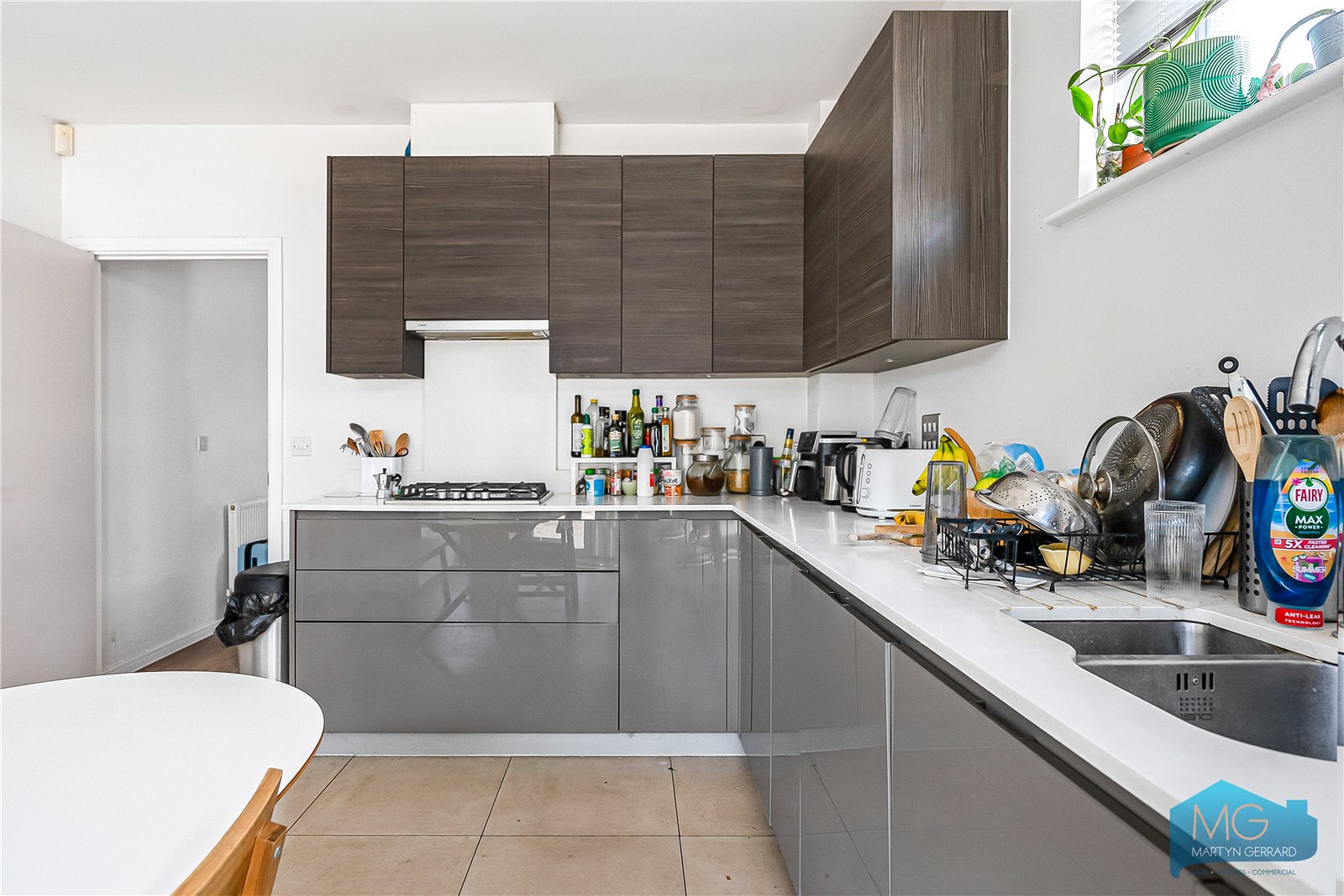4 bedroom End of Terrace House for sale - Martyn Gerrard
