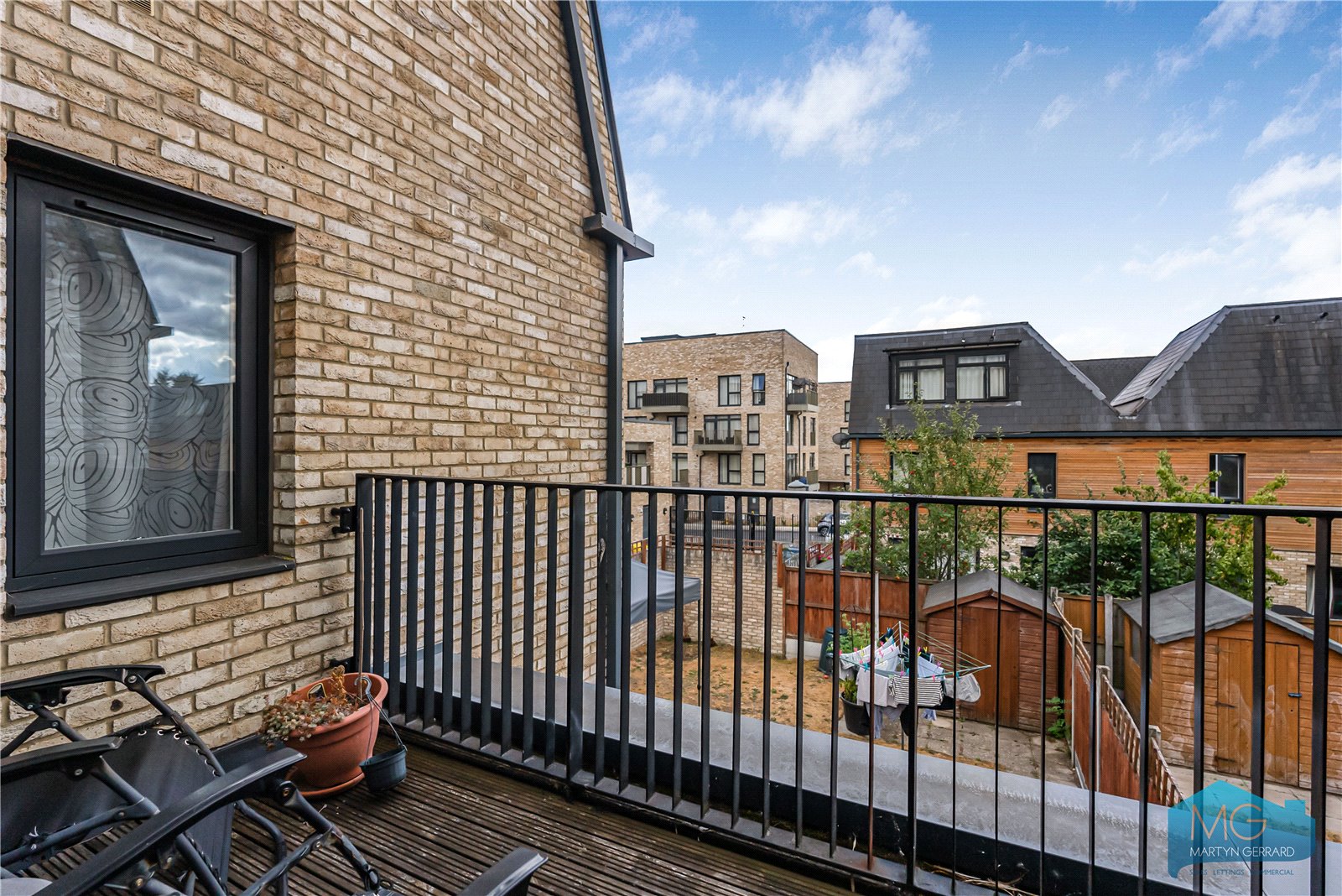 4 bedroom End of Terrace House for sale - Martyn Gerrard