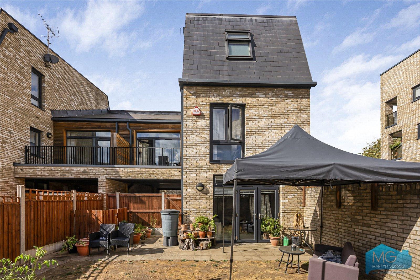 4 bedroom End of Terrace House for sale - Martyn Gerrard