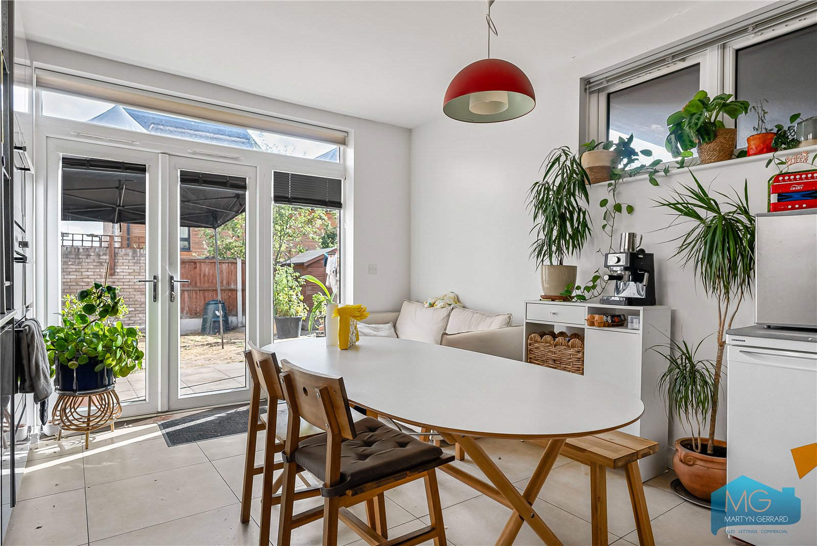 4 bedroom End of Terrace House for sale - Martyn Gerrard