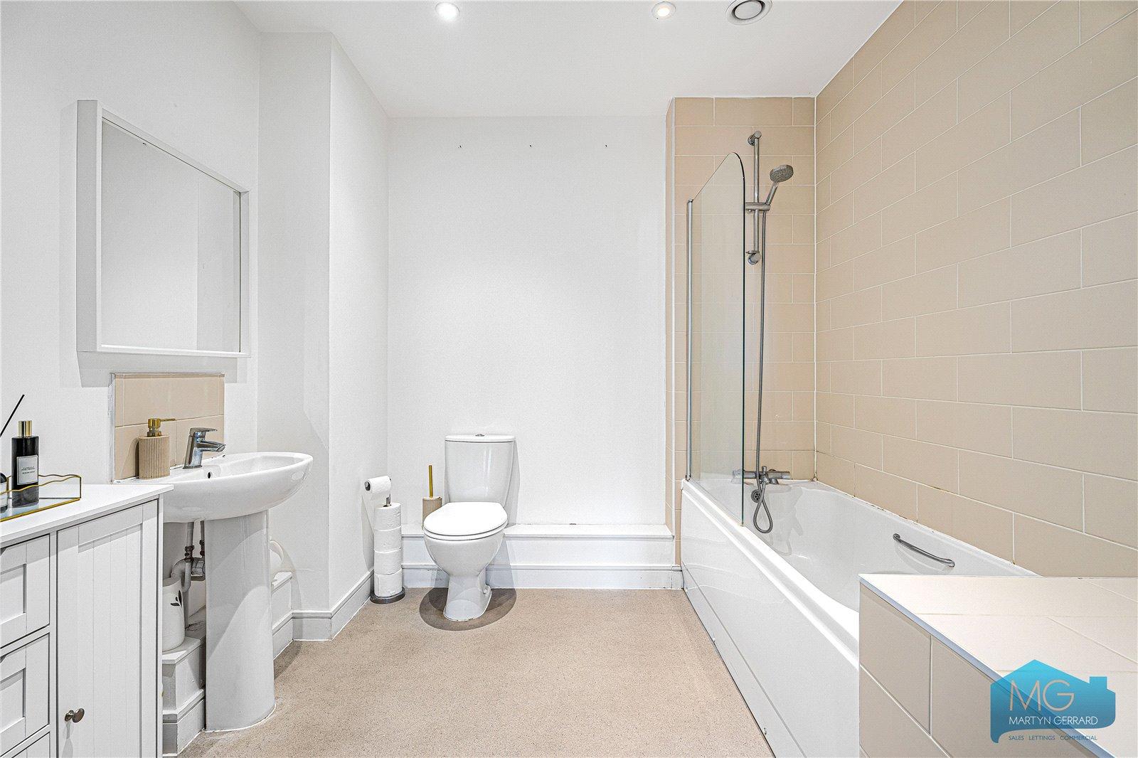 1 bedroom Apartment for sale - Martyn Gerrard