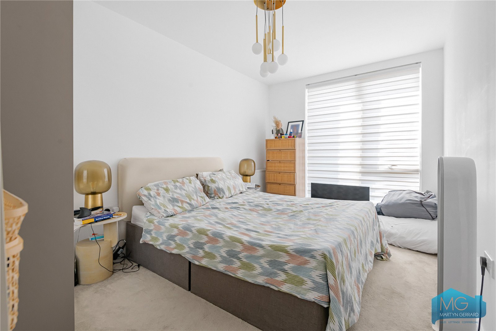 2 bedroom Apartment for sale - Martyn Gerrard