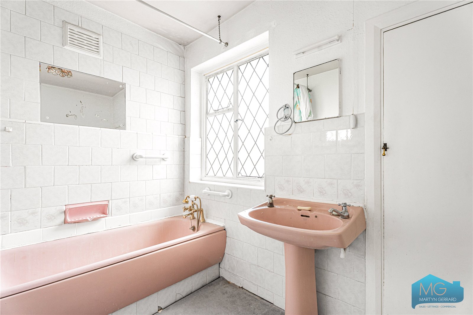 3 bedroom Link Detached House for sale - Martyn Gerrard