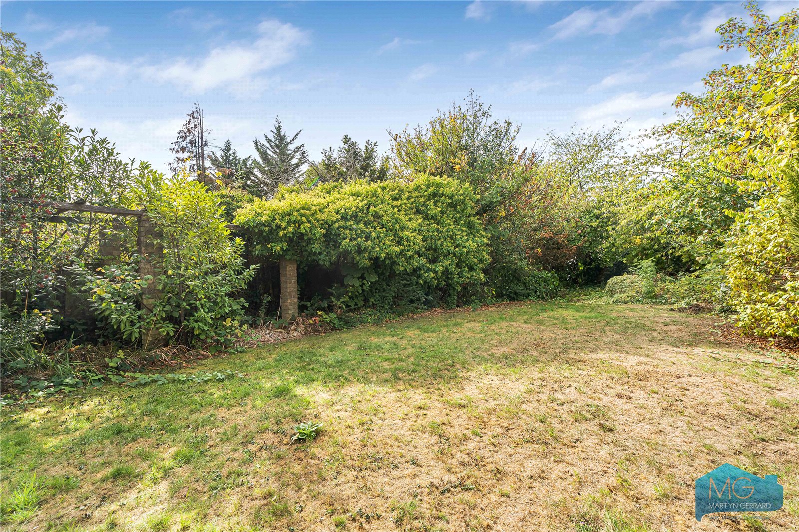 3 bedroom Link Detached House for sale - Martyn Gerrard