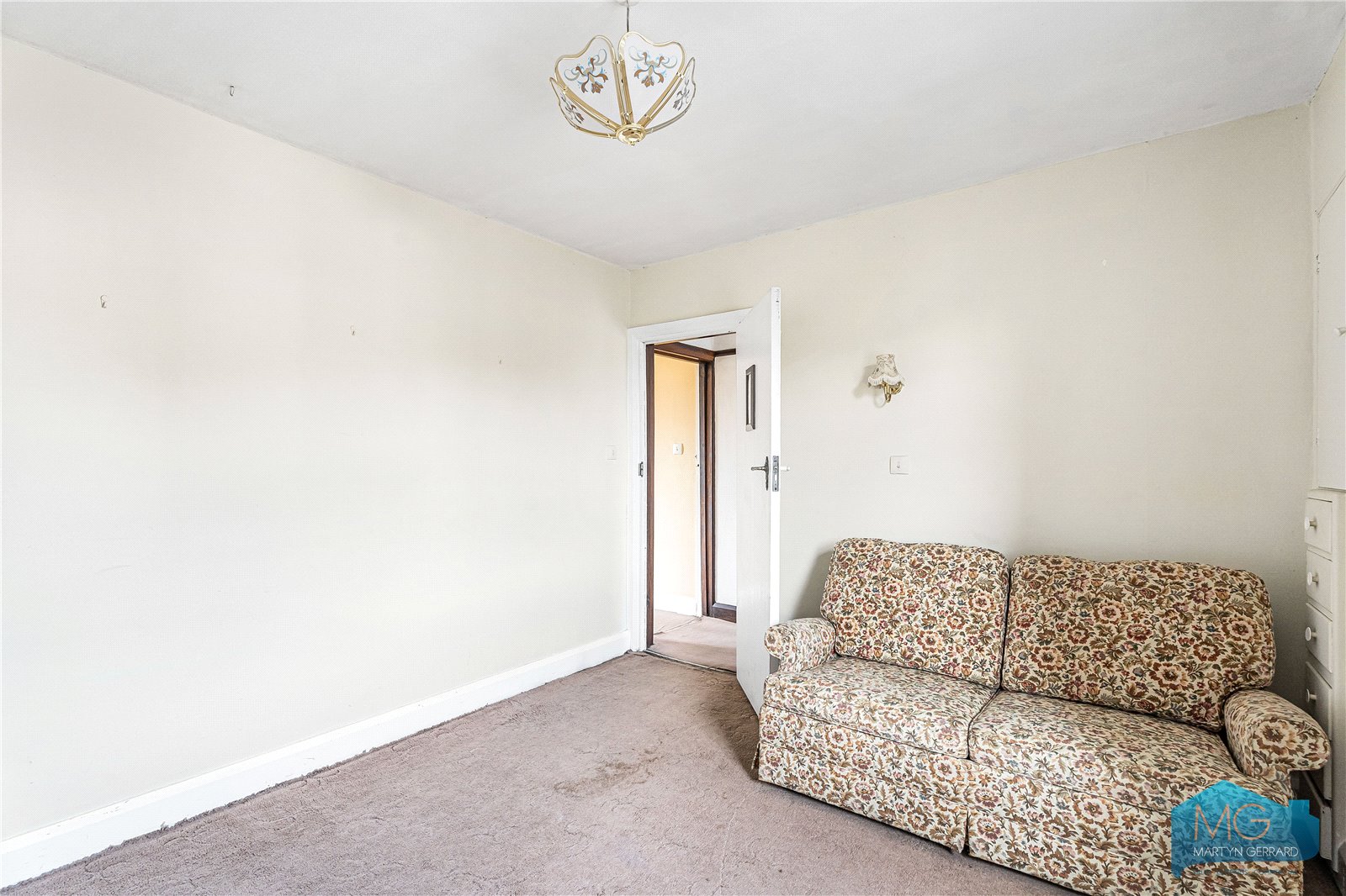 3 bedroom Link Detached House for sale - Martyn Gerrard