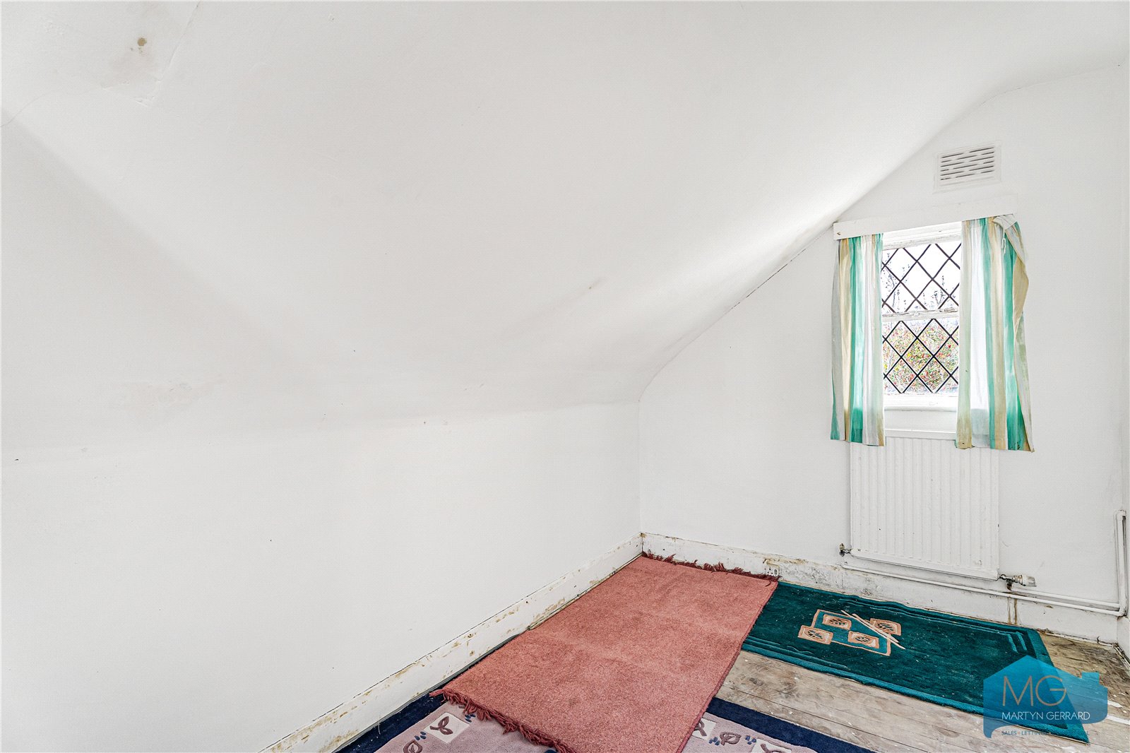 3 bedroom Link Detached House for sale - Martyn Gerrard