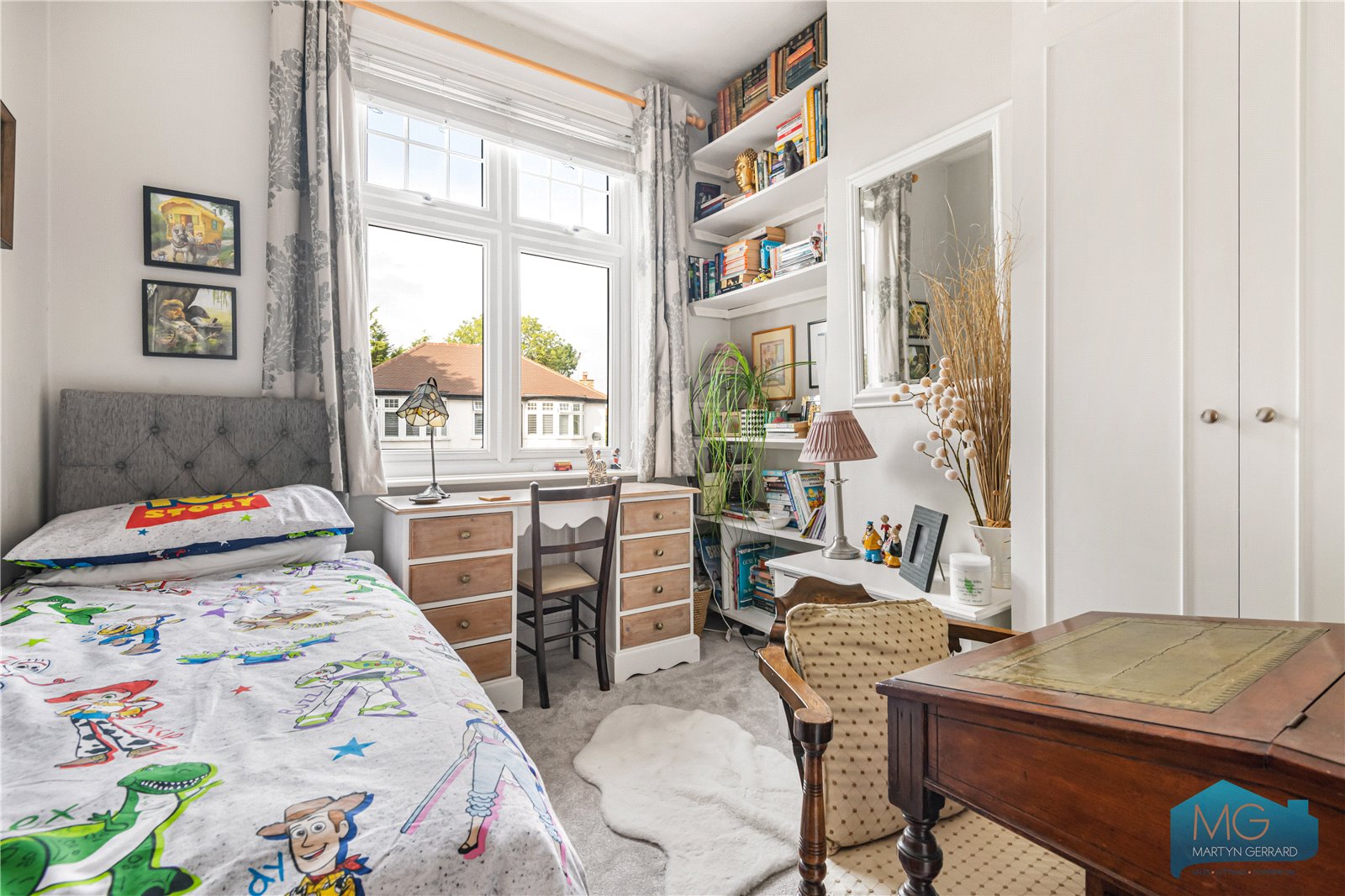 5 bedroom Semi-Detached House for sale - Martyn Gerrard