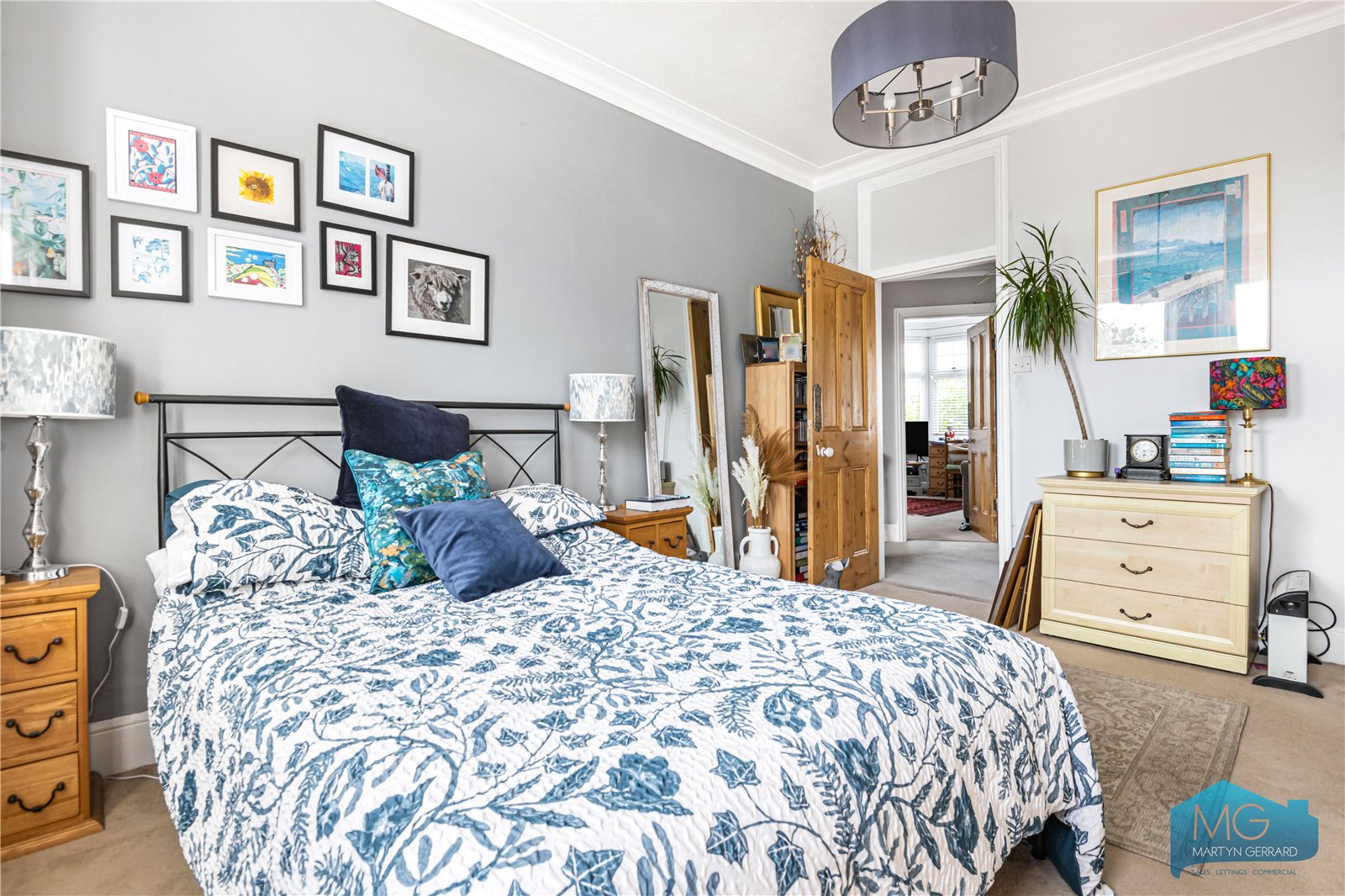5 bedroom Semi-Detached House for sale - Martyn Gerrard