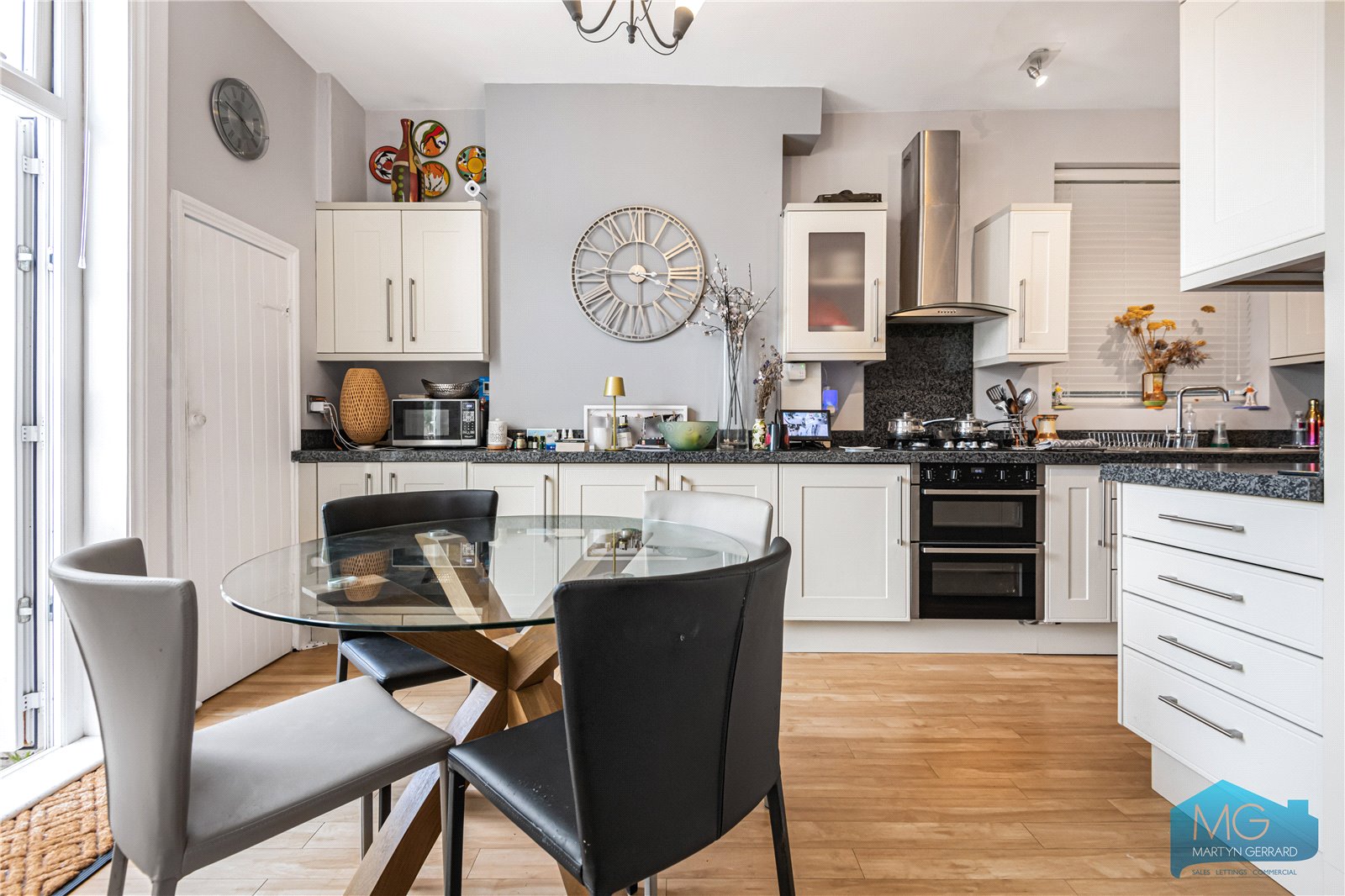 5 bedroom Semi-Detached House for sale - Martyn Gerrard
