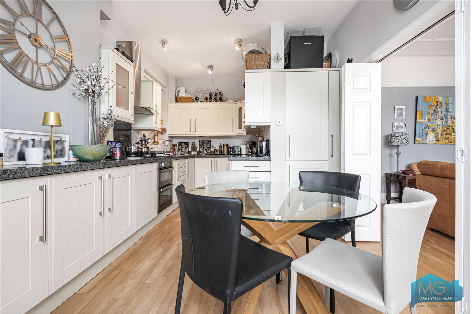 5 bedroom Semi-Detached House for sale - Martyn Gerrard