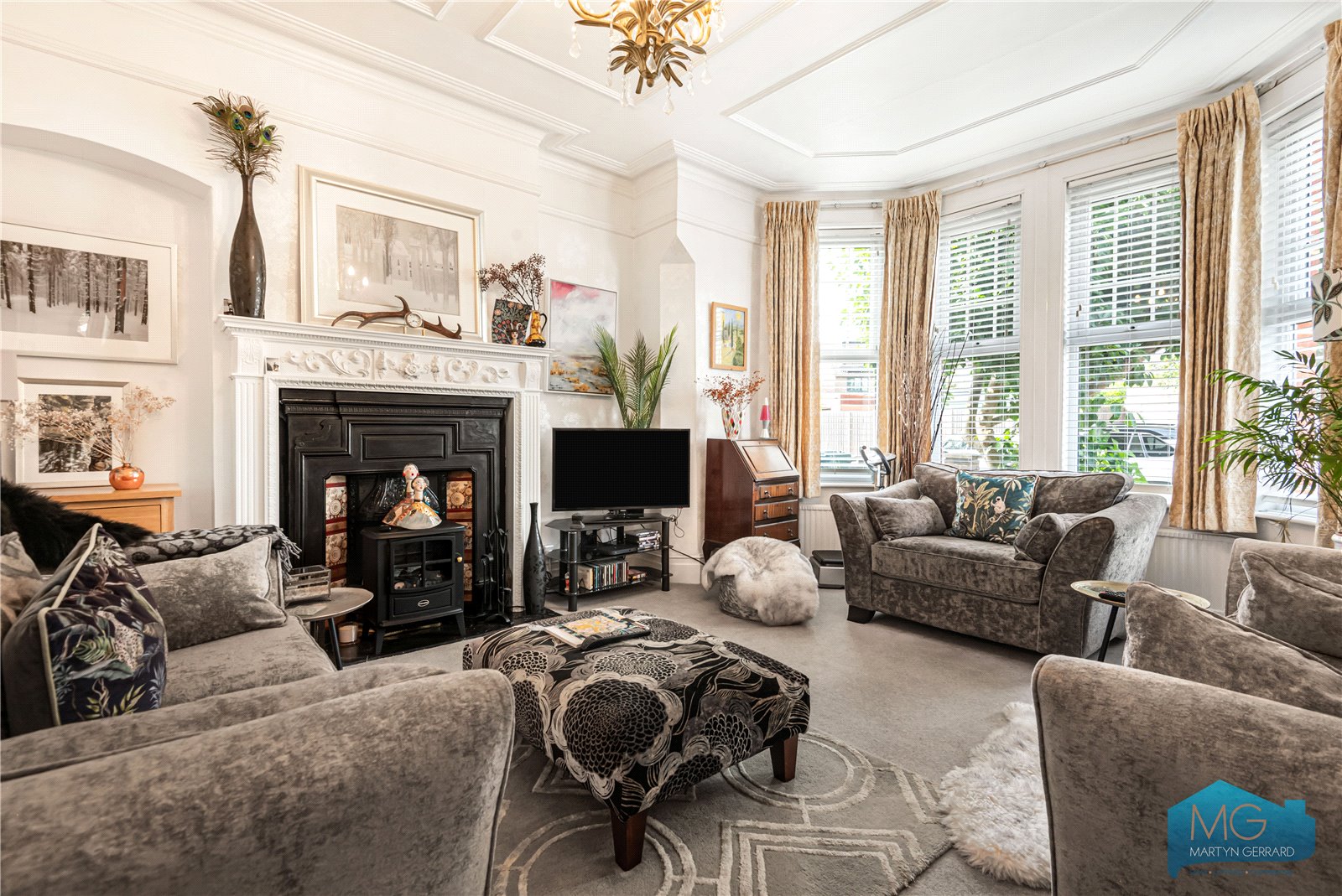 5 bedroom Semi-Detached House for sale - Martyn Gerrard