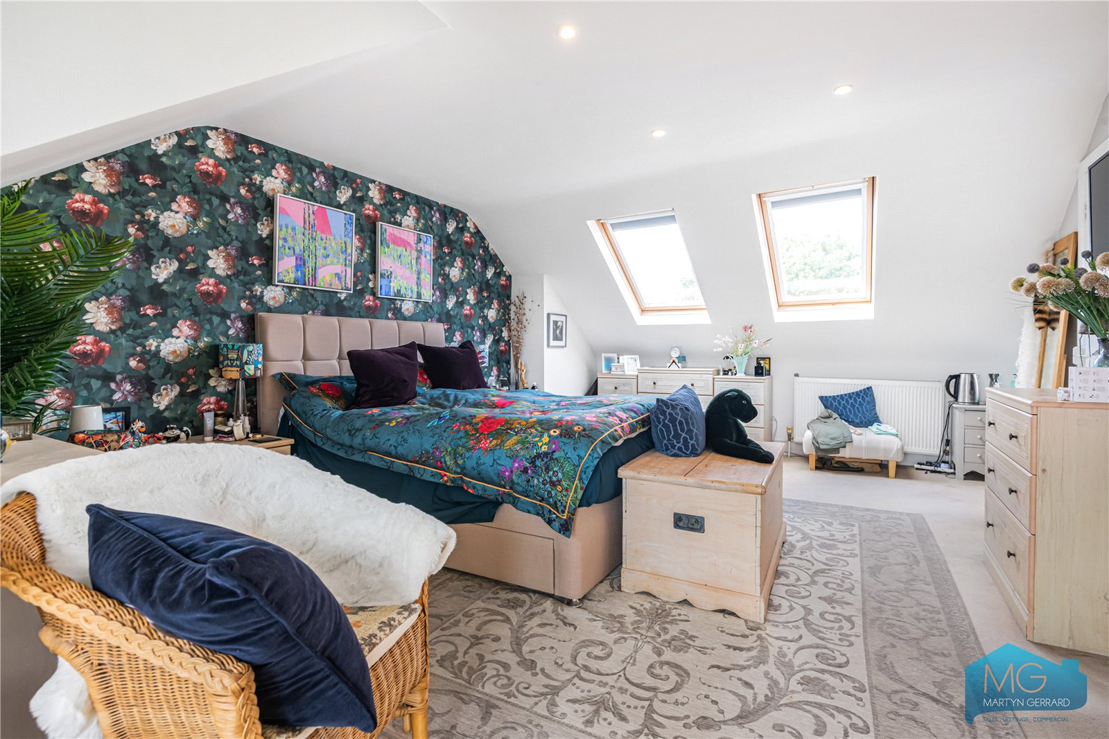 5 bedroom Semi-Detached House for sale - Martyn Gerrard