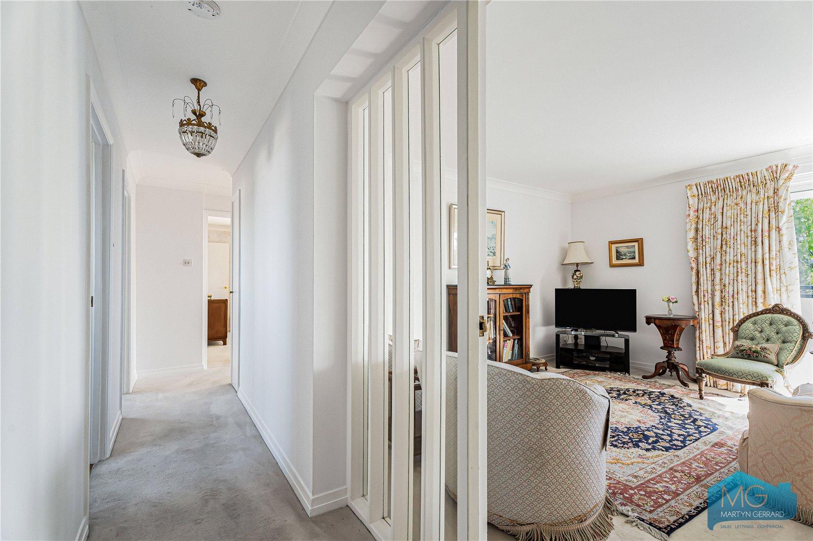 3 bedroom Apartment for sale - Martyn Gerrard