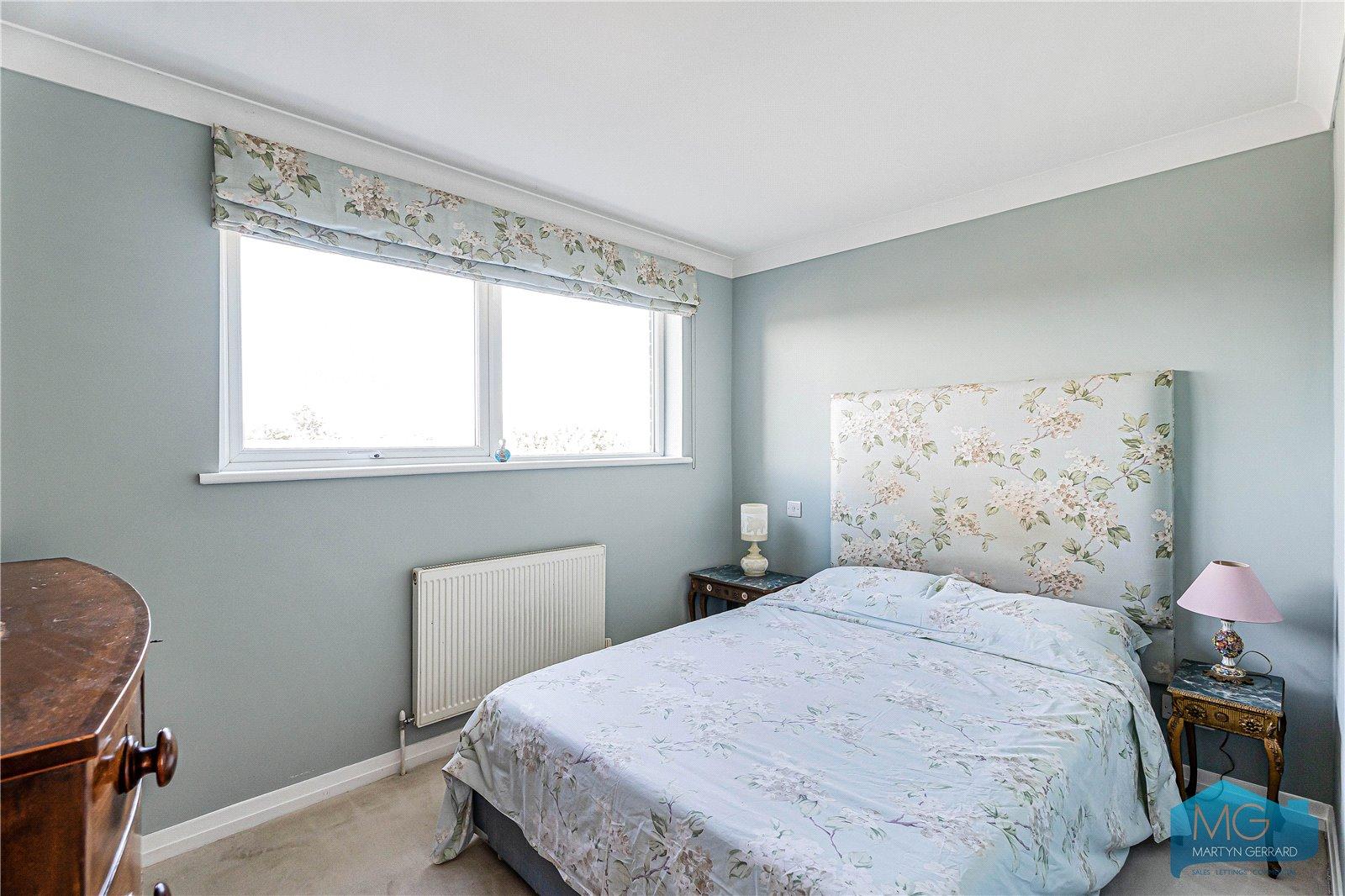 3 bedroom Apartment for sale - Martyn Gerrard