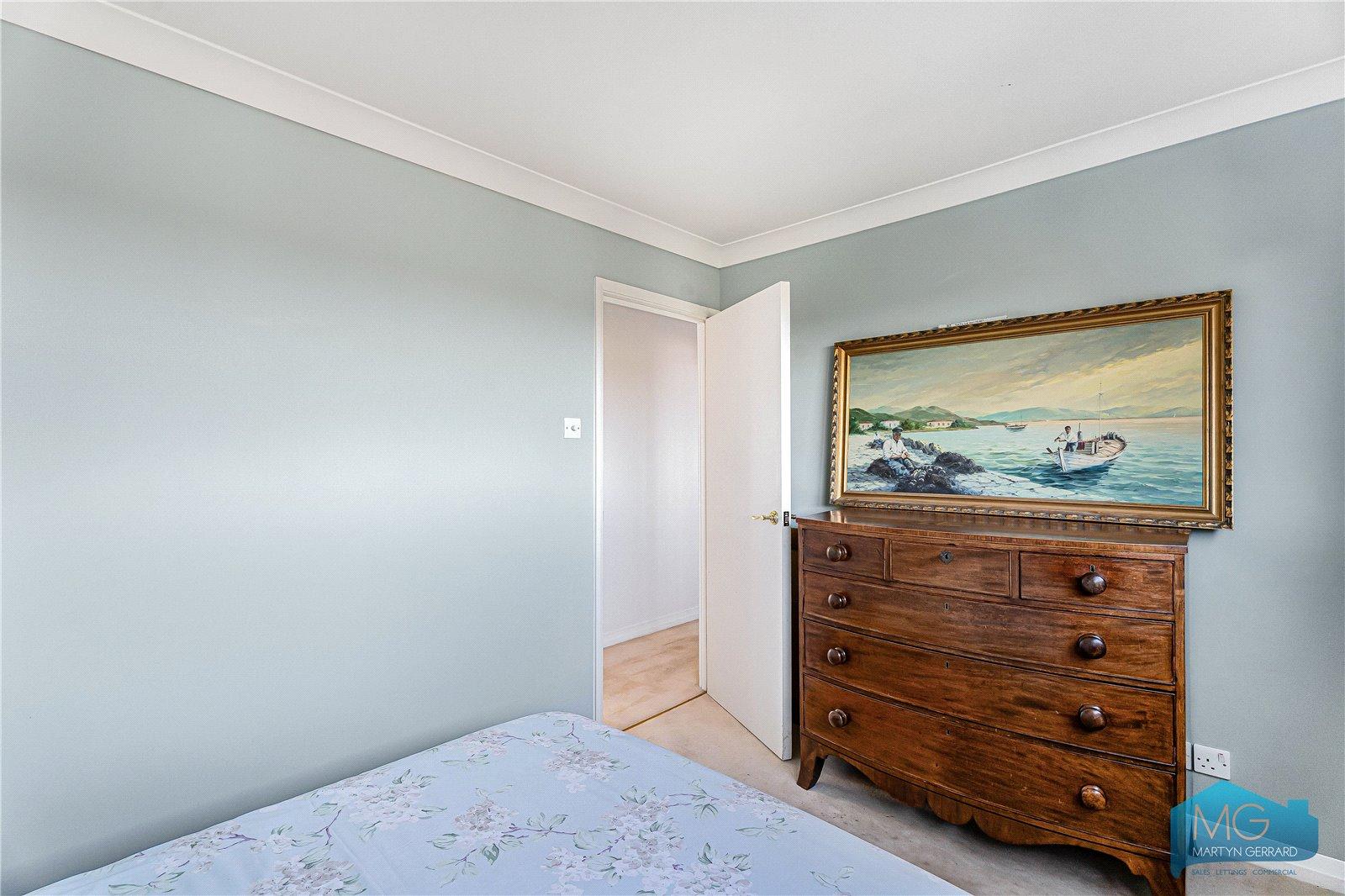 3 bedroom Apartment for sale - Martyn Gerrard