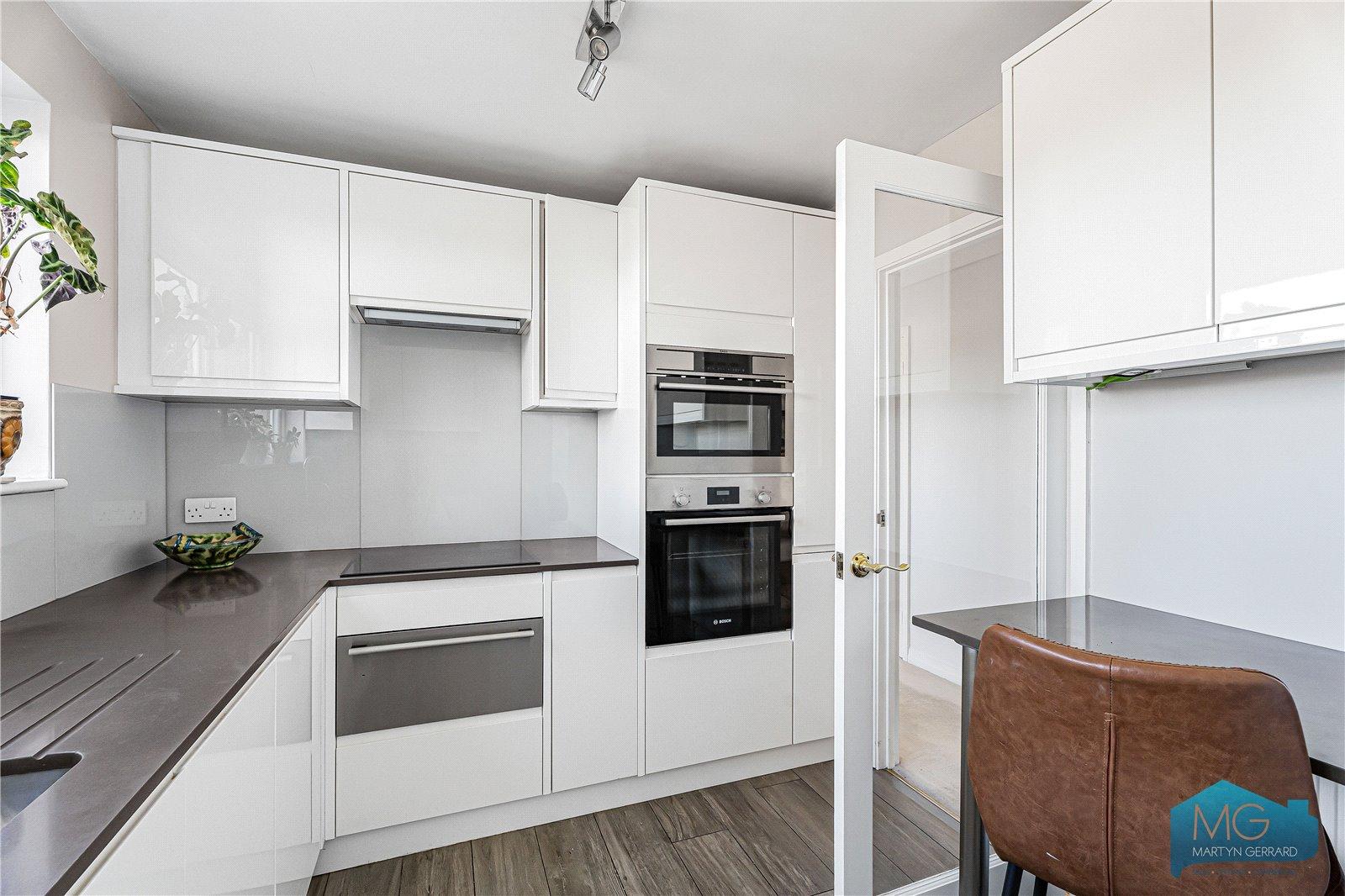 3 bedroom Apartment for sale - Martyn Gerrard