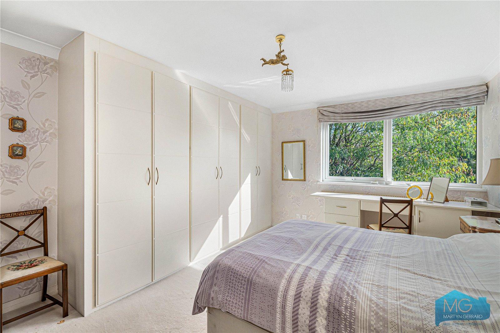 3 bedroom Apartment for sale - Martyn Gerrard