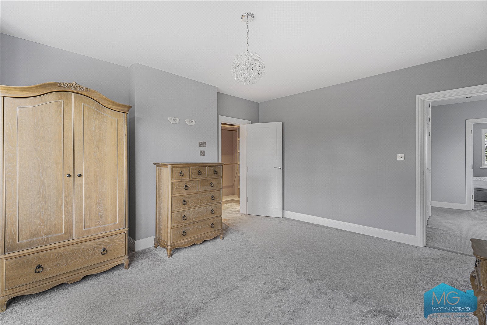 4 bedroom Semi-Detached House for sale - Martyn Gerrard