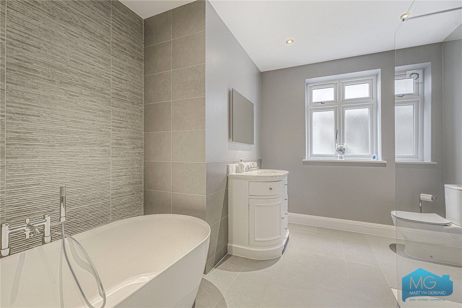4 bedroom Semi-Detached House for sale - Martyn Gerrard