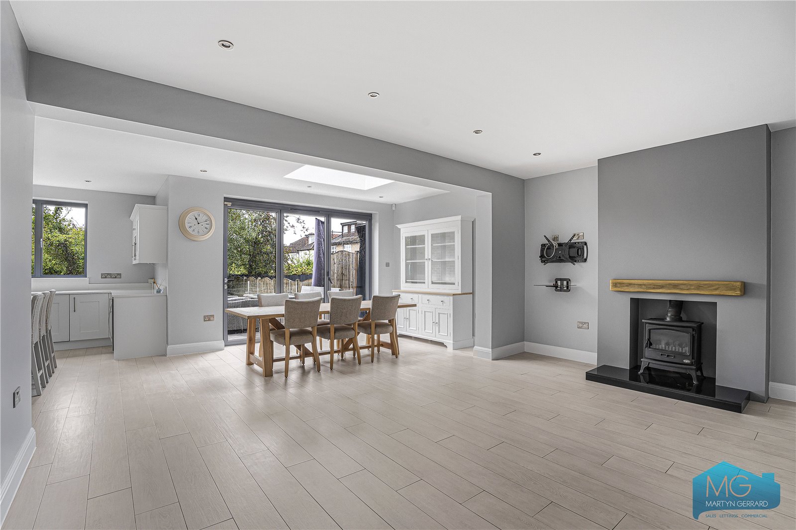 4 bedroom Semi-Detached House for sale - Martyn Gerrard