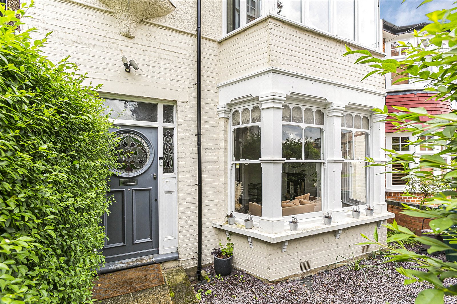 Queens Avenue, Whetstone, London, N20+  - Martyn Gerrard