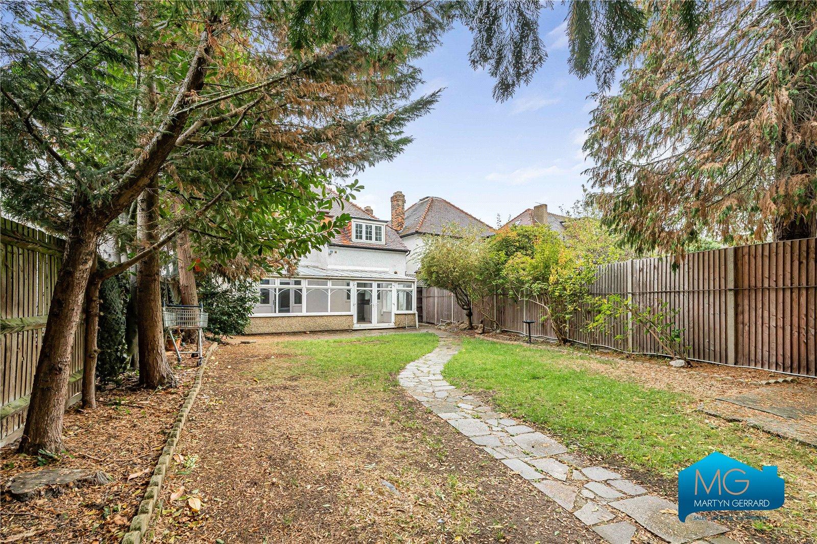 4 bedroom Detached House to rent - Martyn Gerrard