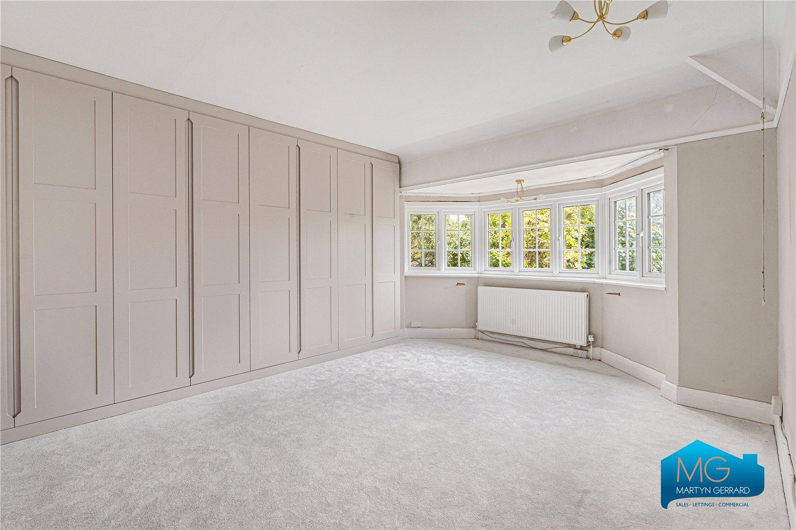 4 bedroom Detached House to rent - Martyn Gerrard