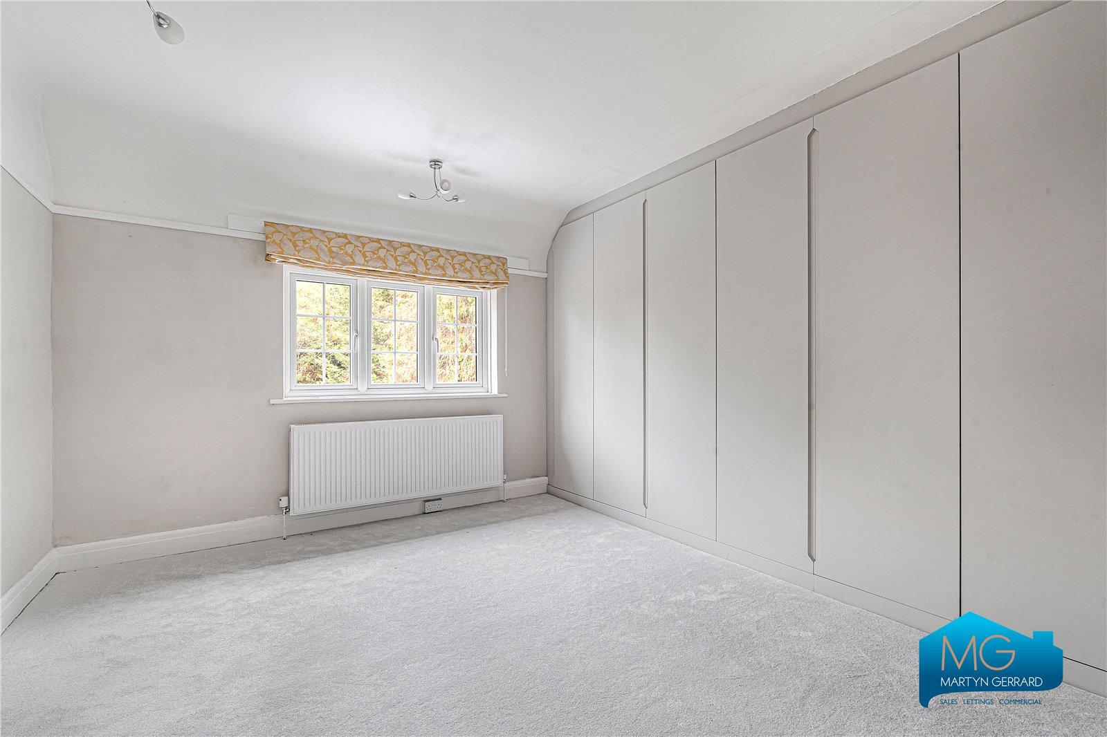 4 bedroom Detached House to rent - Martyn Gerrard
