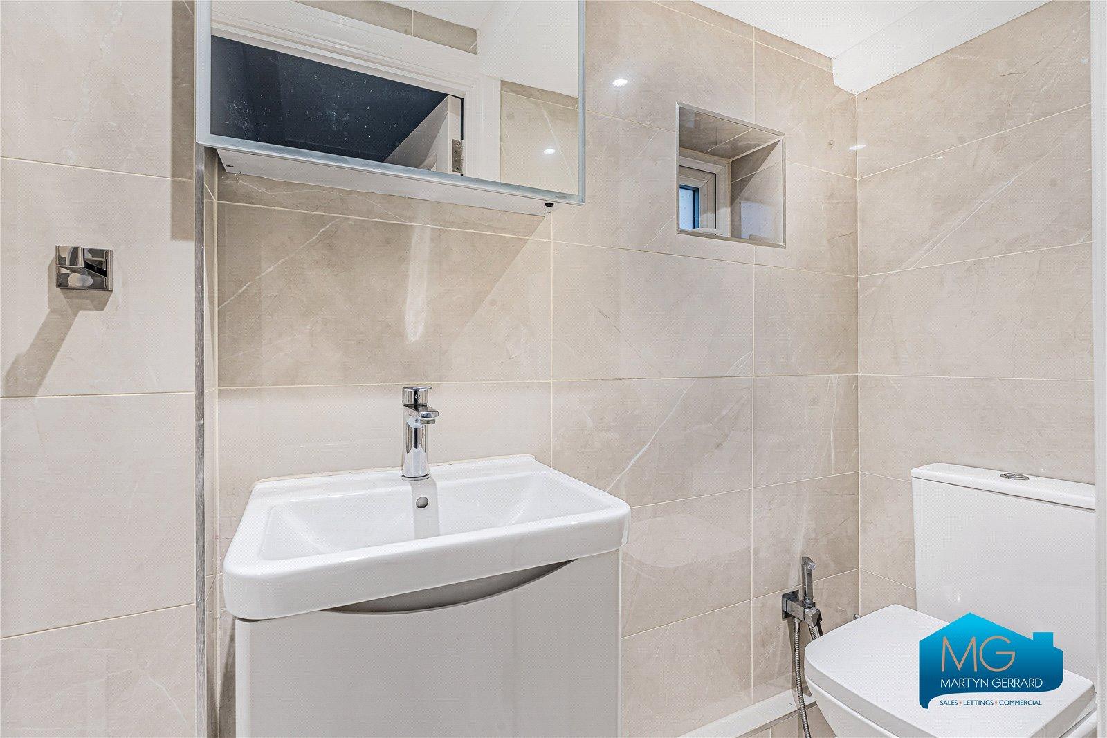 4 bedroom Detached House to rent - Martyn Gerrard