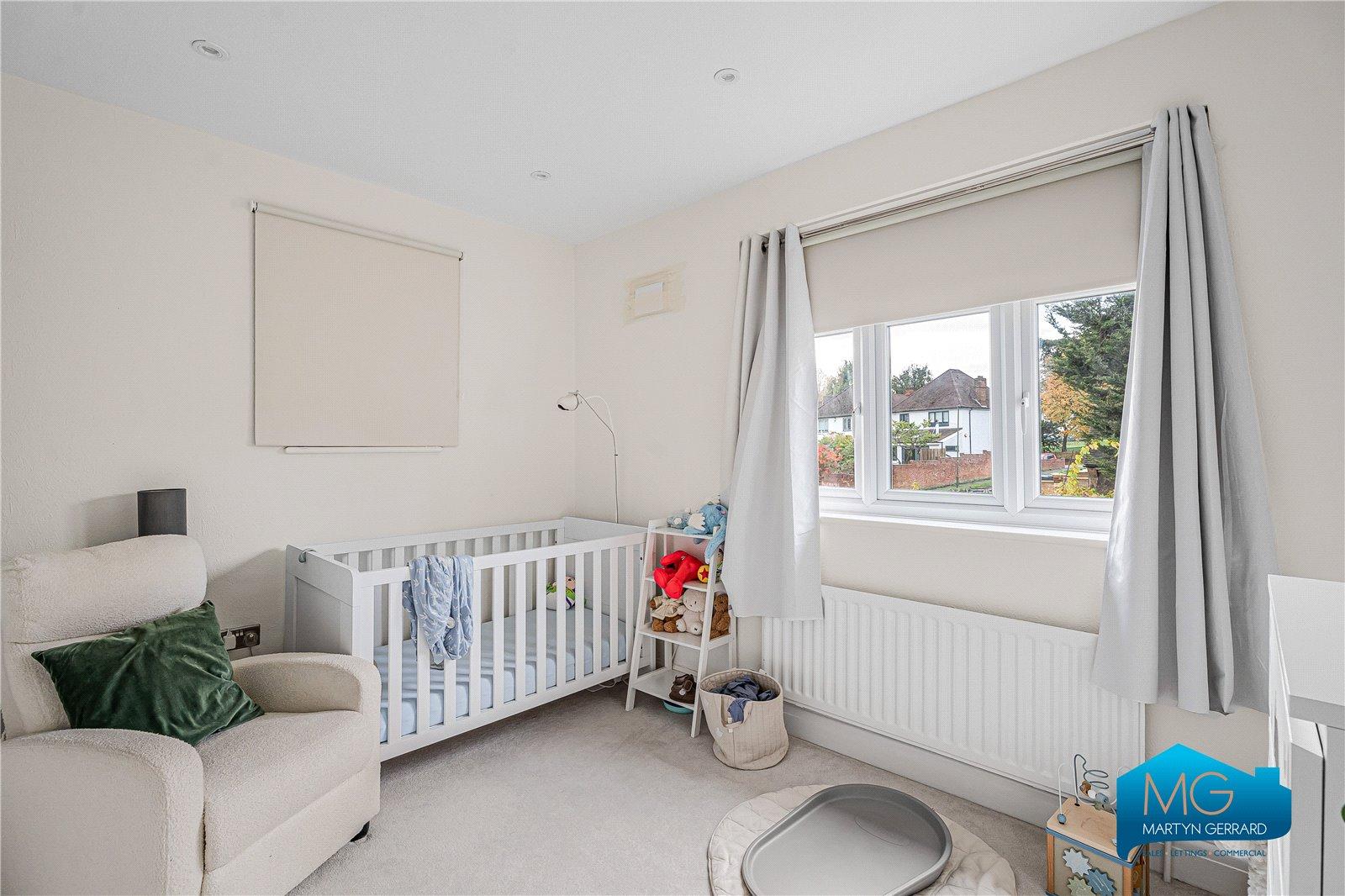 3 bedroom Semi-Detached House to rent - Martyn Gerrard