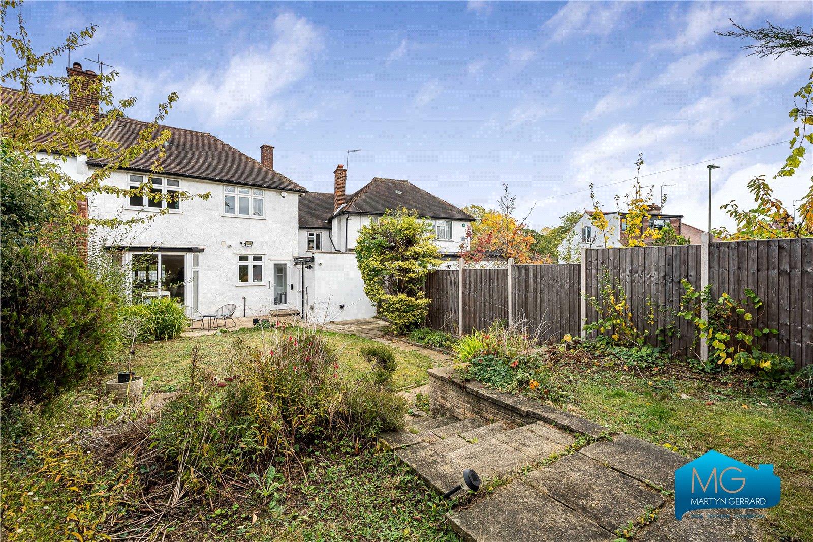 3 bedroom Semi-Detached House to rent - Martyn Gerrard