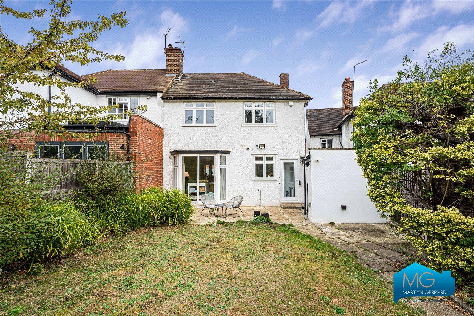 3 bedroom Semi-Detached House to rent - Martyn Gerrard