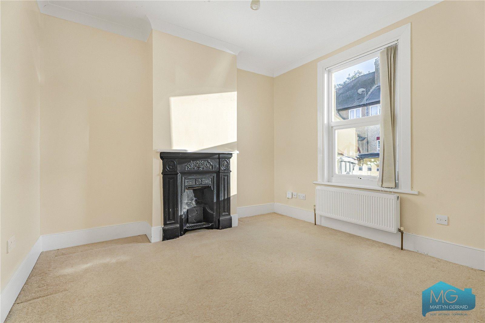 2 bedroom Terraced House for sale - Martyn Gerrard