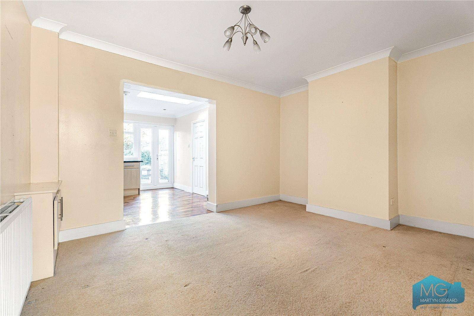Green Road, London, N20+  - Martyn Gerrard