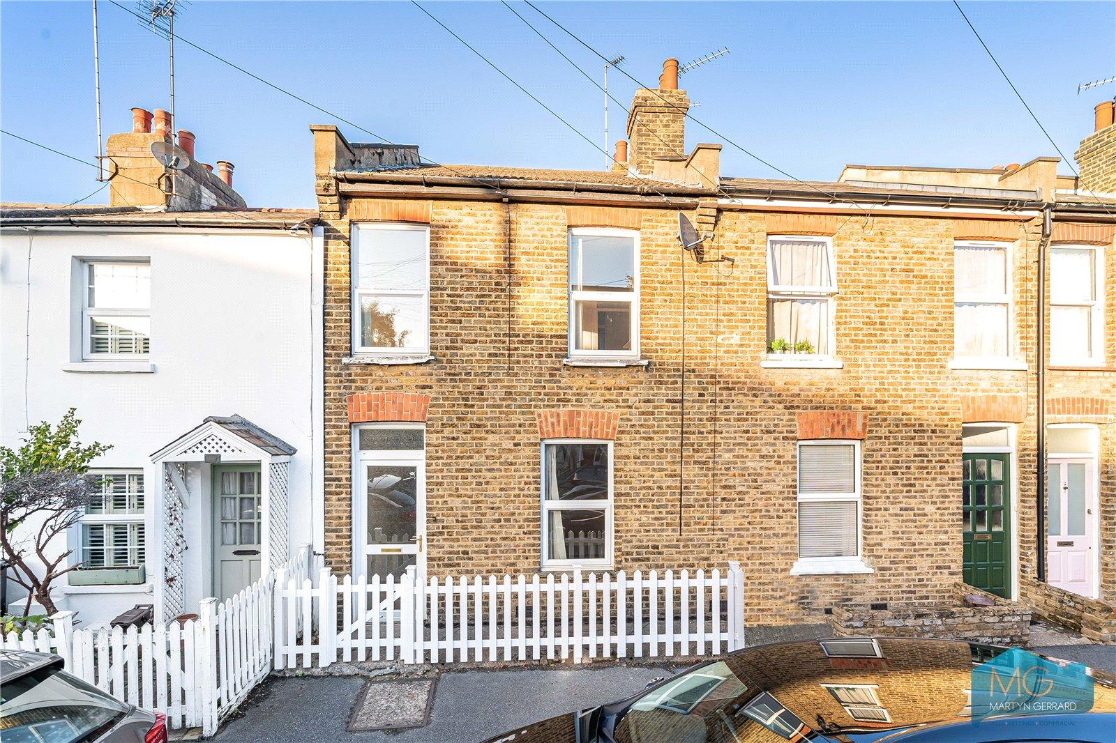 Green Road, London, N20+  - Martyn Gerrard