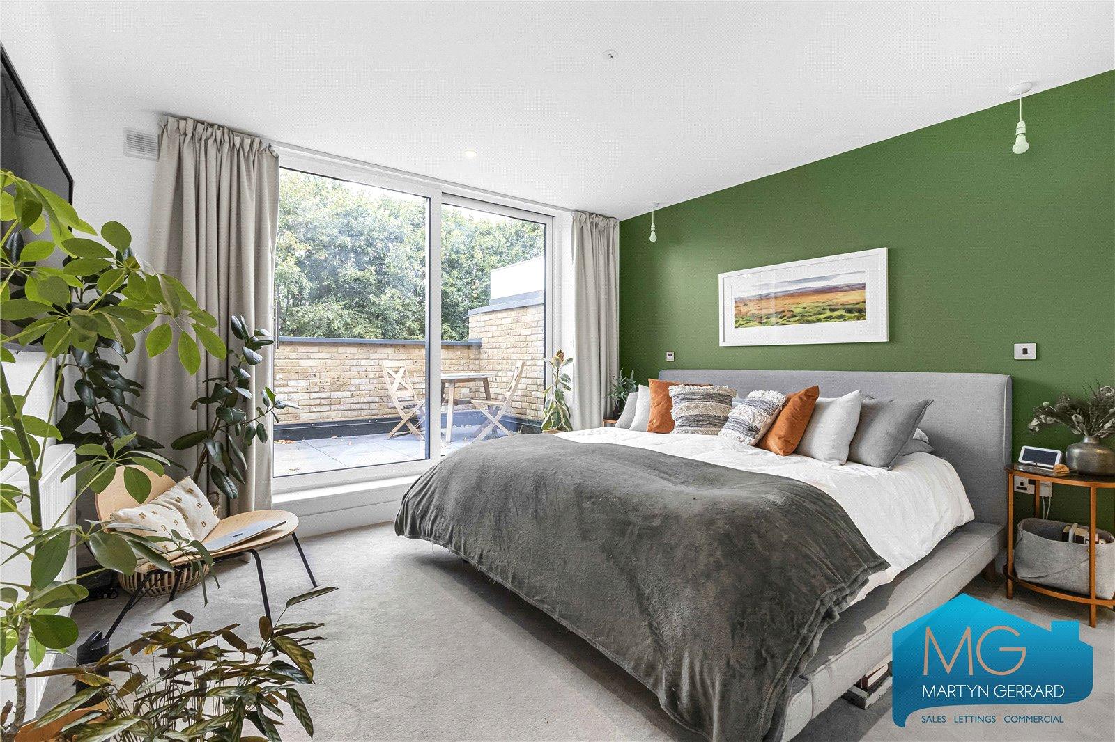 4 bedroom Semi-Detached House for sale - Martyn Gerrard