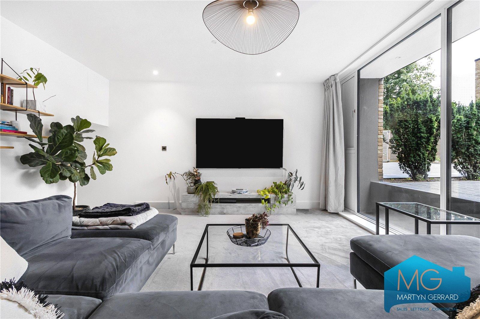 4 bedroom Semi-Detached House for sale - Martyn Gerrard