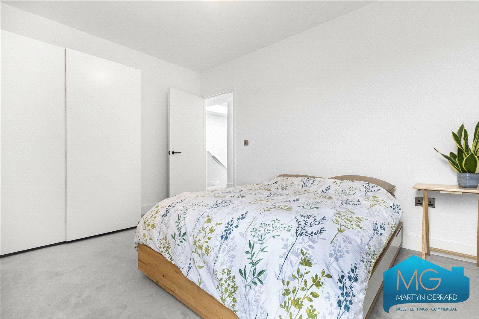 4 bedroom Semi-Detached House for sale - Martyn Gerrard