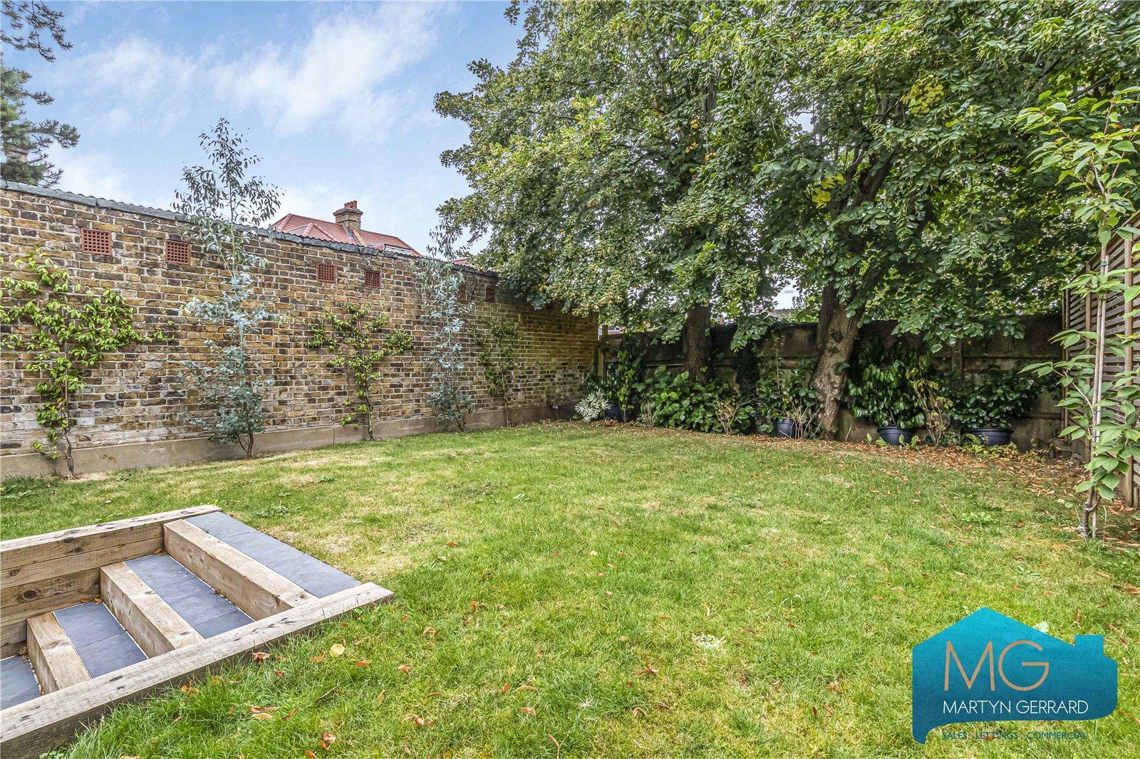 4 bedroom Semi-Detached House for sale - Martyn Gerrard