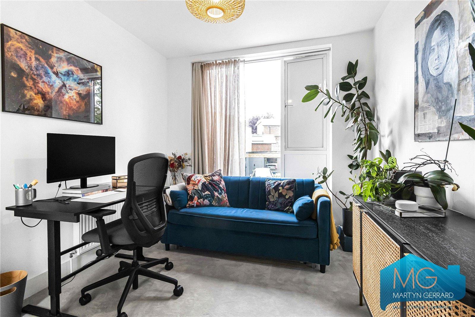 4 bedroom Semi-Detached House for sale - Martyn Gerrard