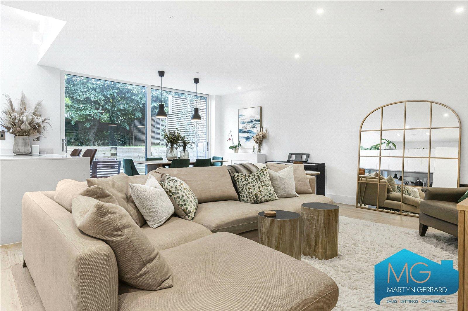 4 bedroom Semi-Detached House for sale - Martyn Gerrard