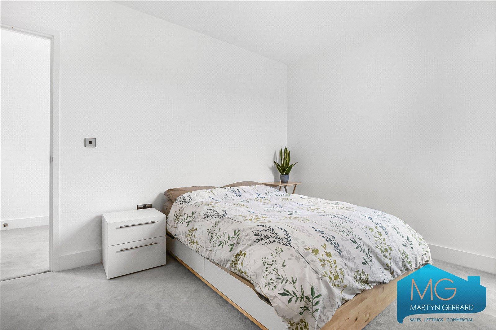 4 bedroom Semi-Detached House for sale - Martyn Gerrard