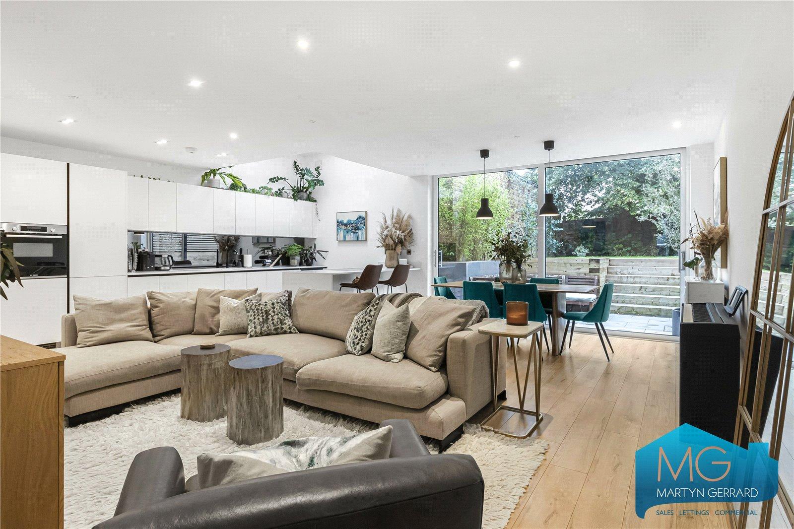 4 bedroom Semi-Detached House for sale - Martyn Gerrard