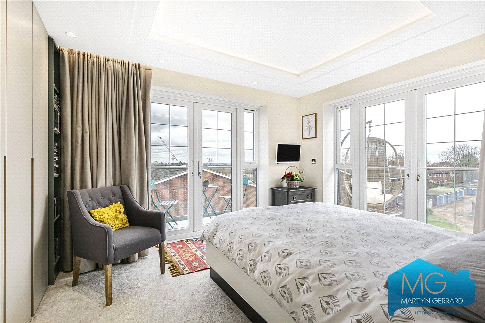 3 bedroom Apartment to rent - Martyn Gerrard