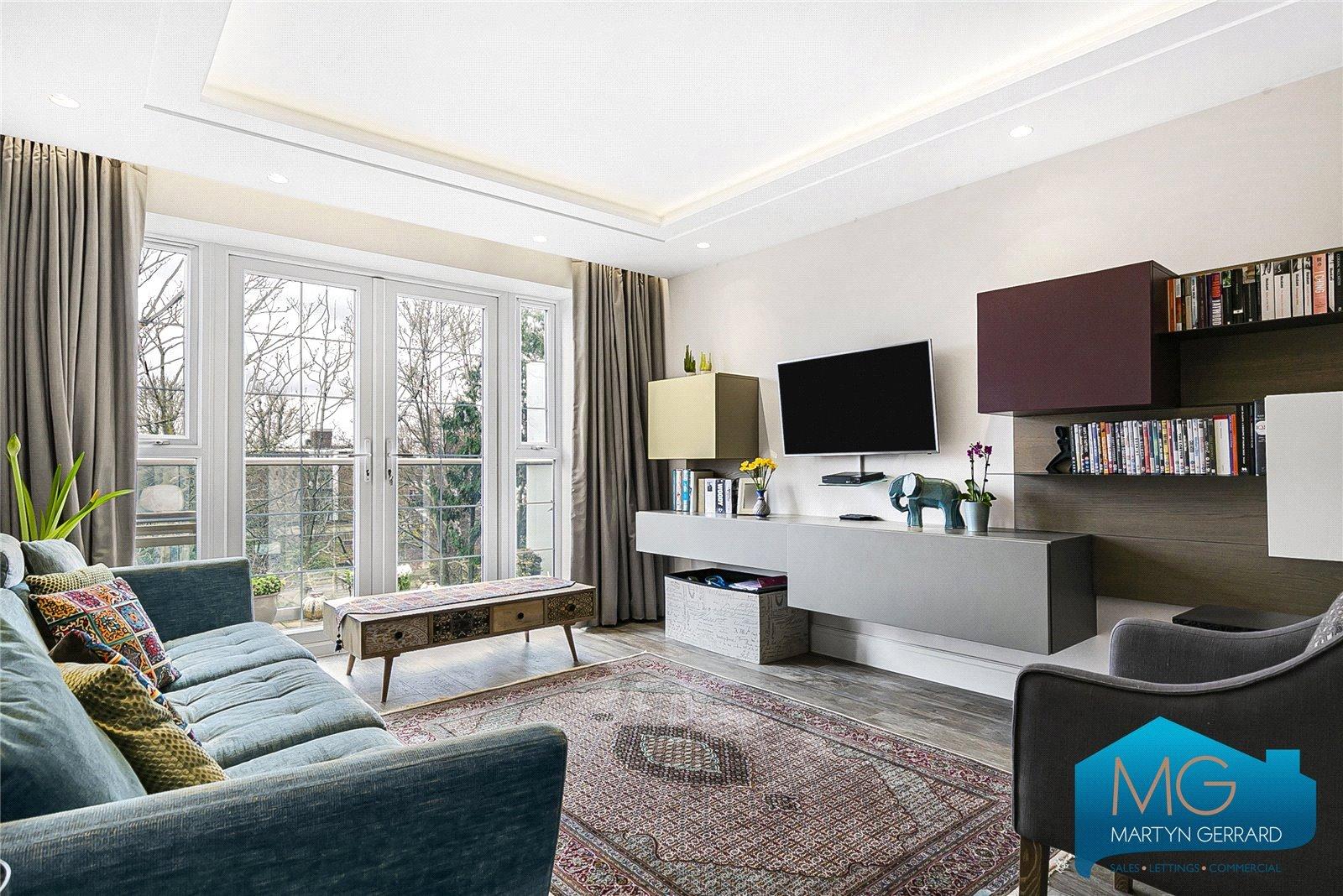 3 bedroom Apartment to rent - Martyn Gerrard