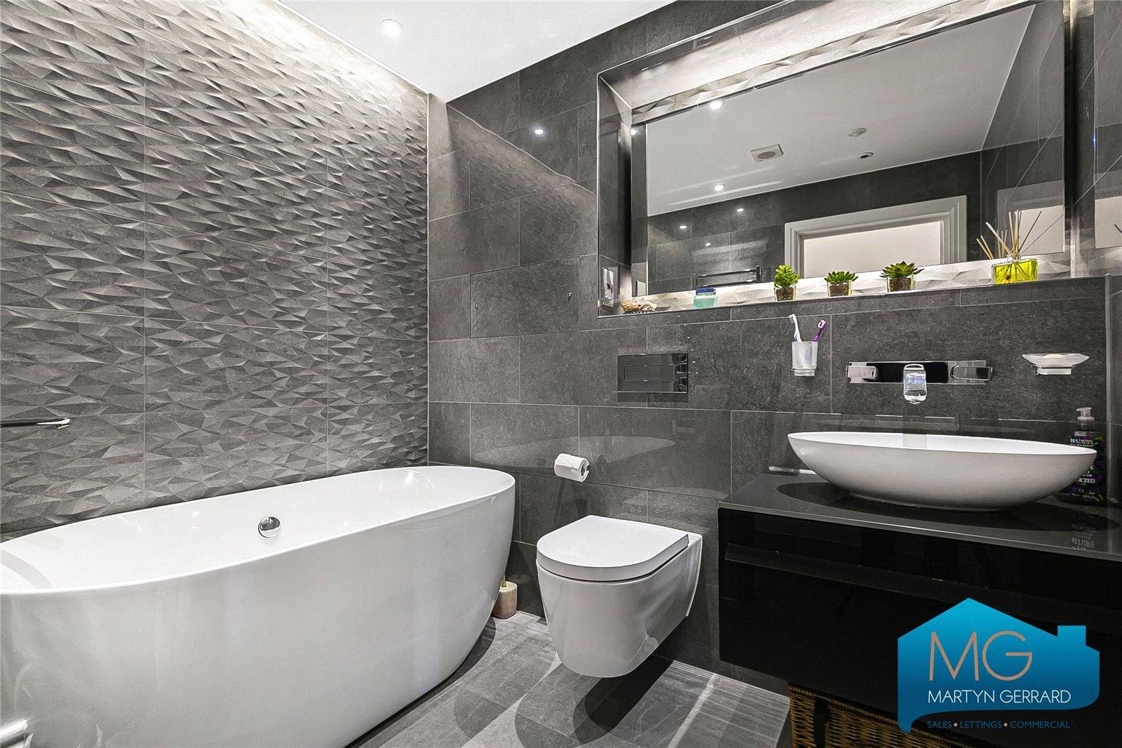 3 bedroom Apartment to rent - Martyn Gerrard