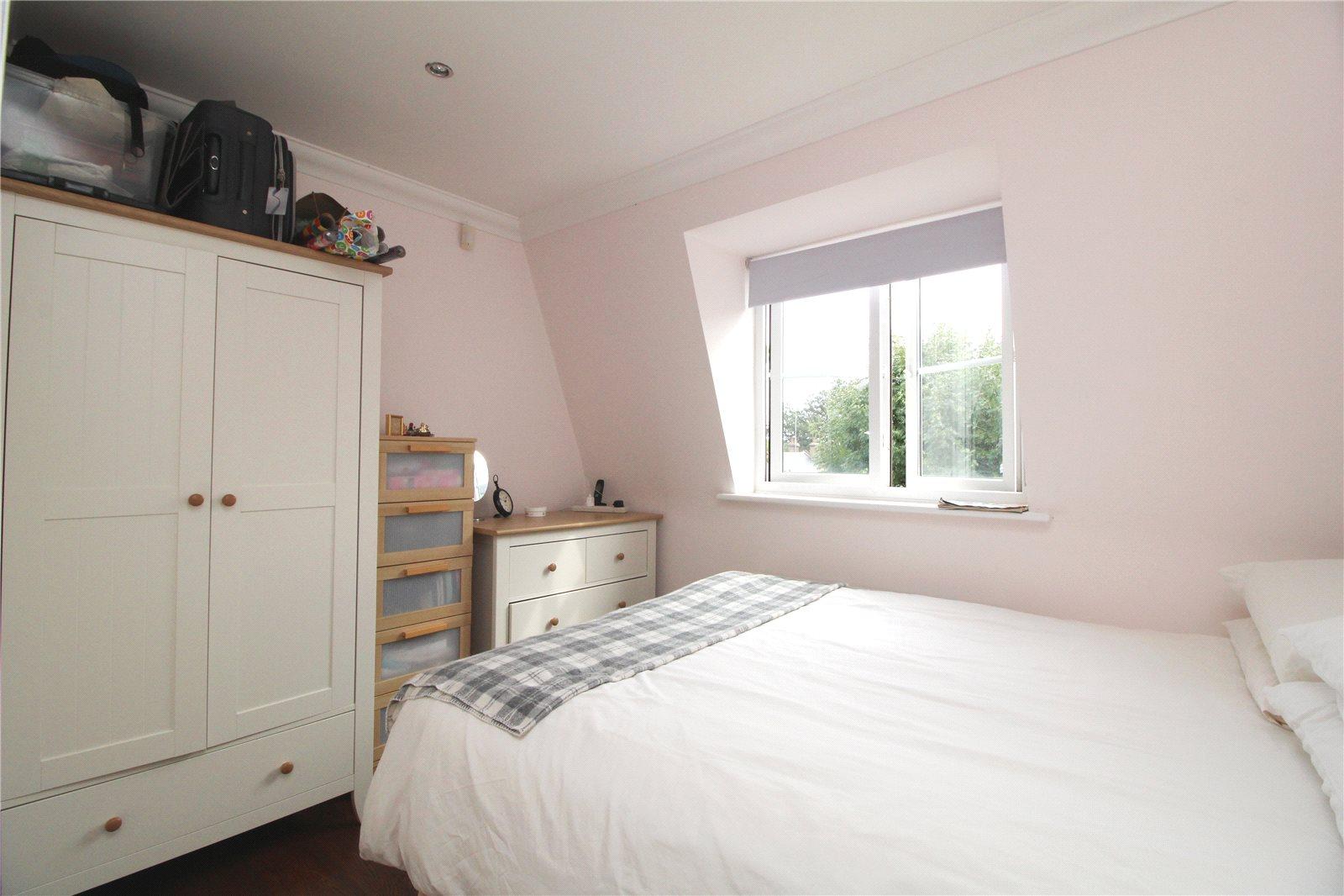 2 bedroom Apartment to rent - Martyn Gerrard