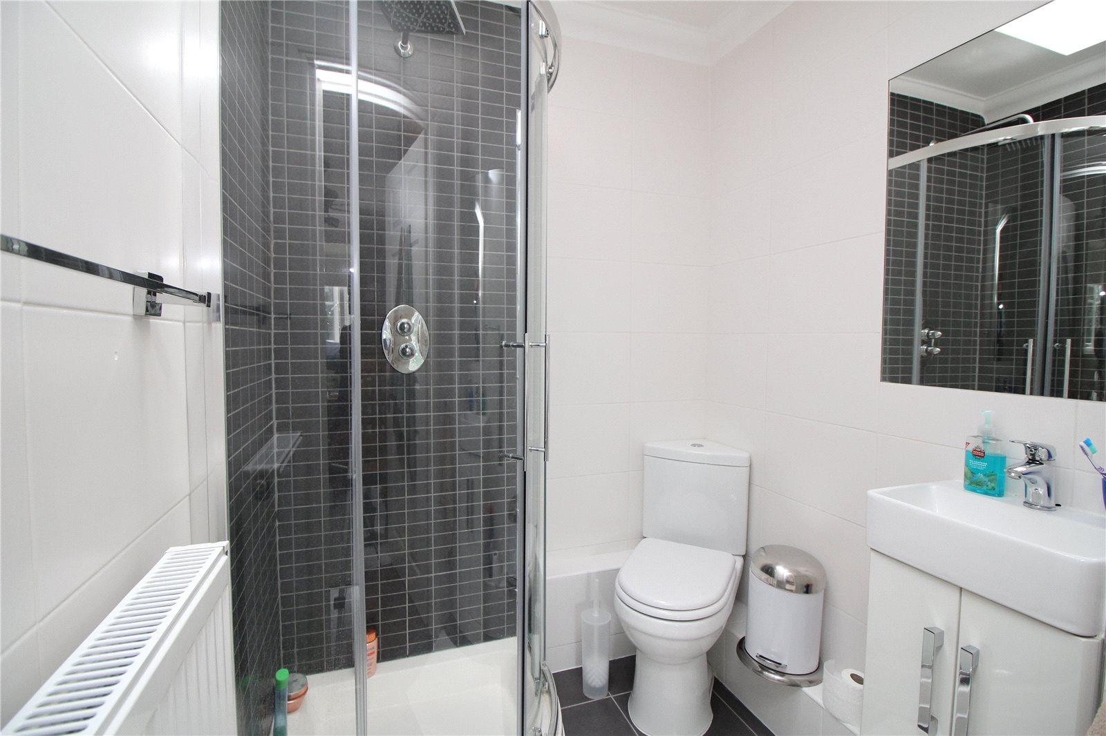 2 bedroom Apartment to rent - Martyn Gerrard