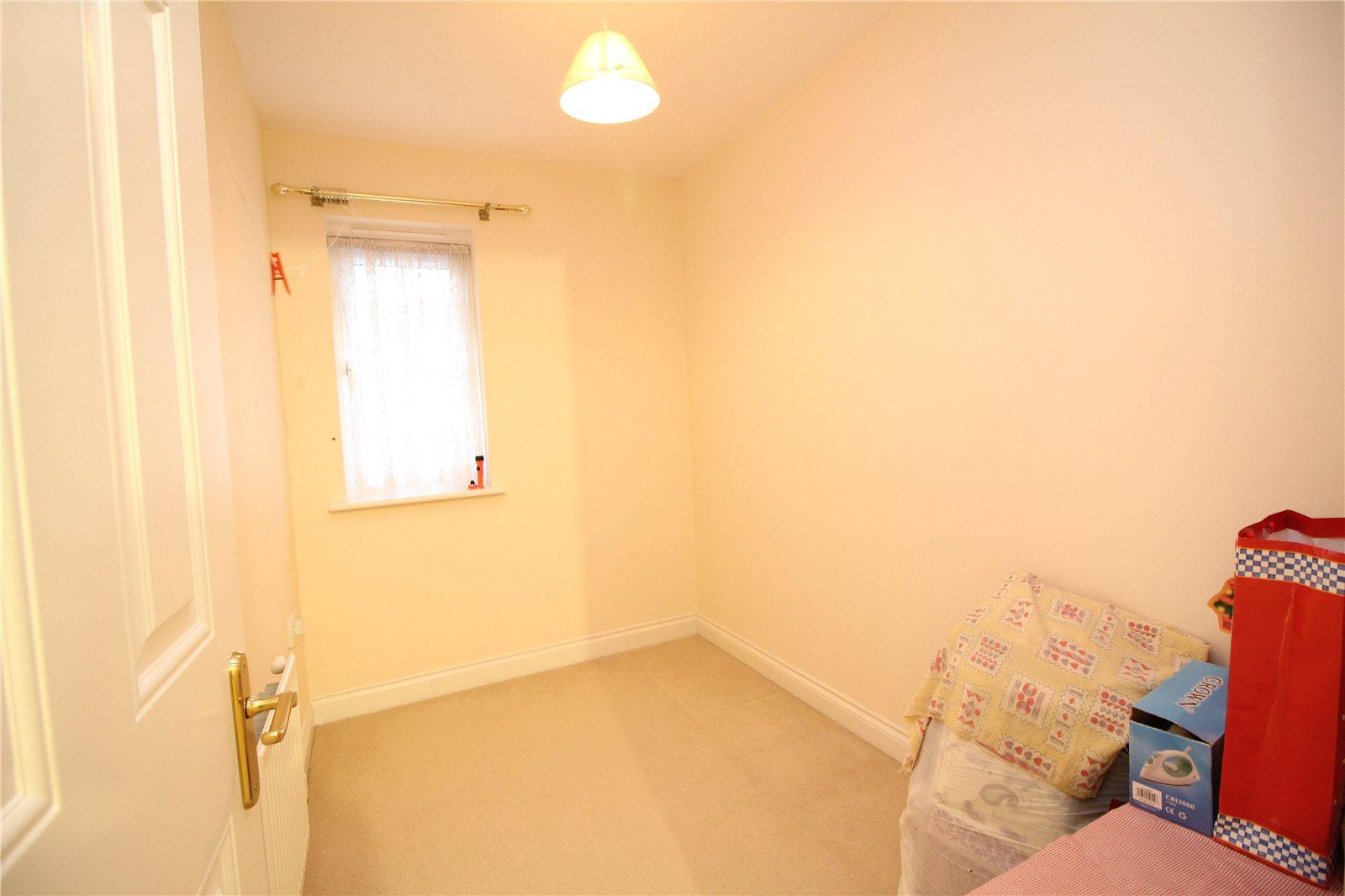 3 bedroom Semi-Detached House to rent - Martyn Gerrard