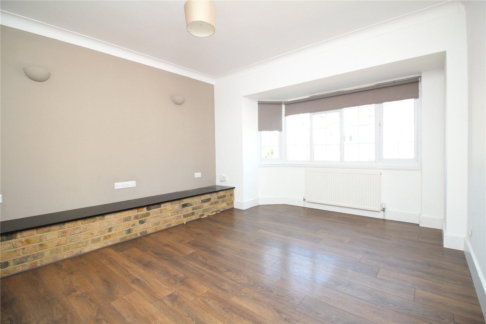 2 bedroom Apartment to rent - Martyn Gerrard